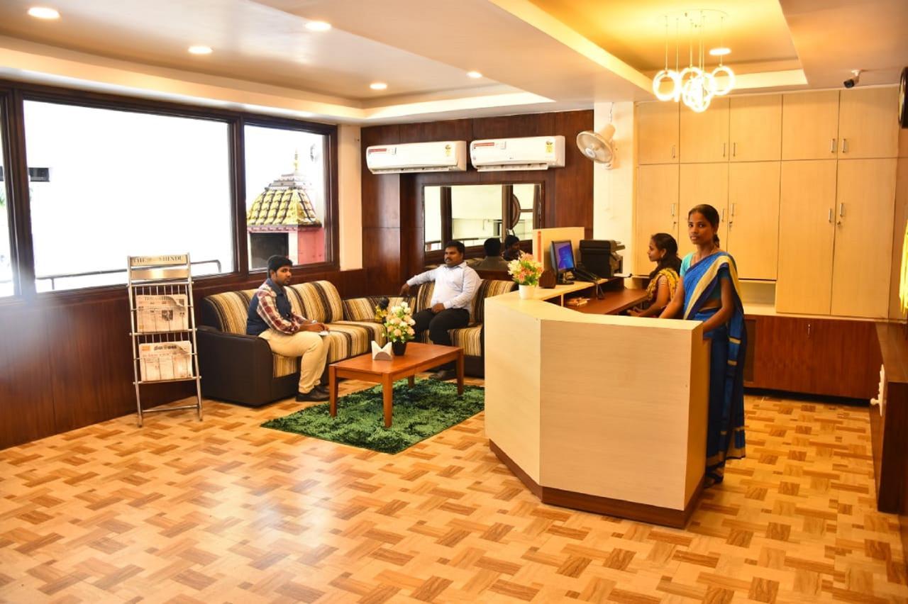 Hotel Palacial Pondi Puducherry Exterior foto