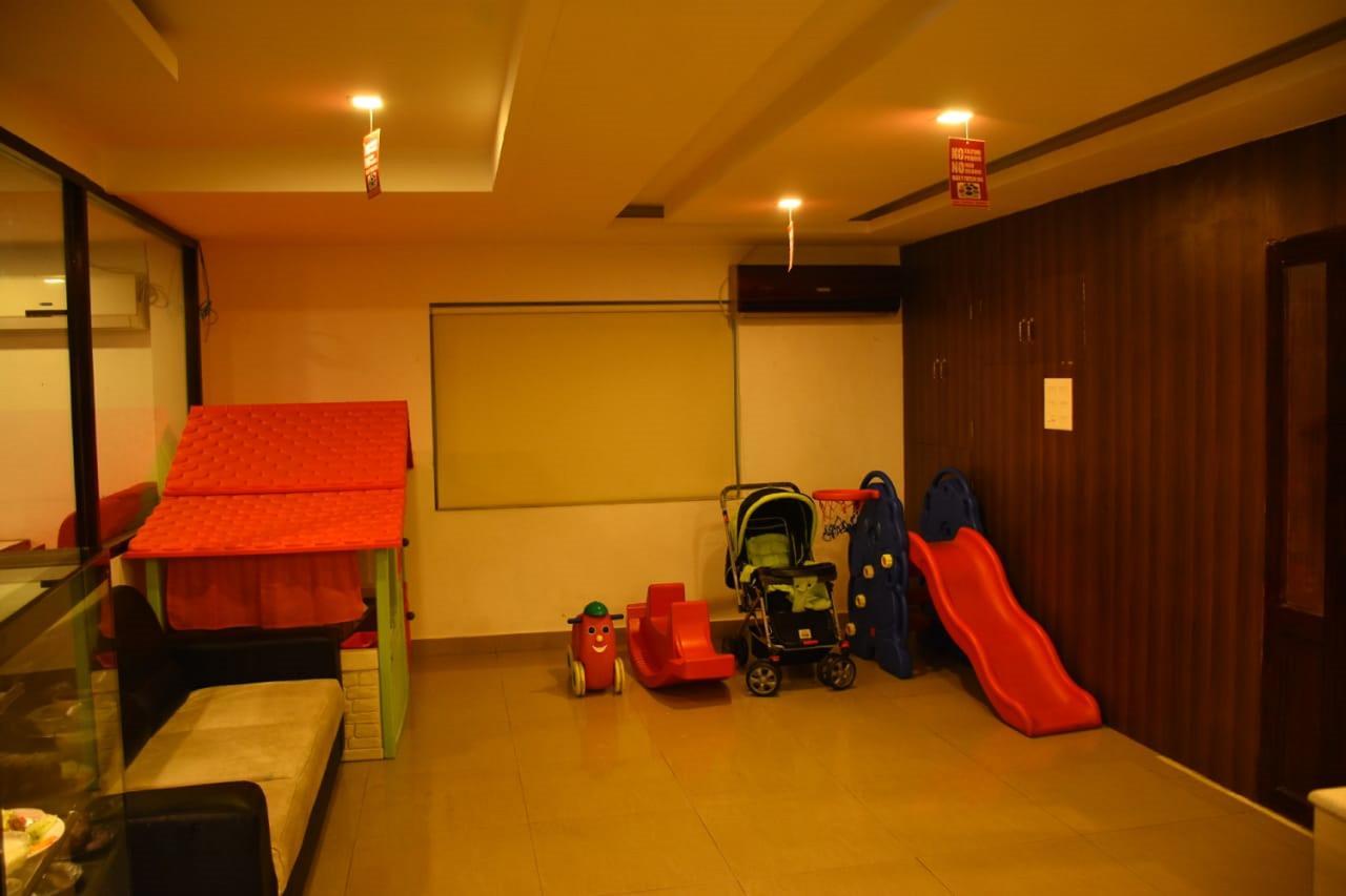 Hotel Palacial Pondi Puducherry Exterior foto